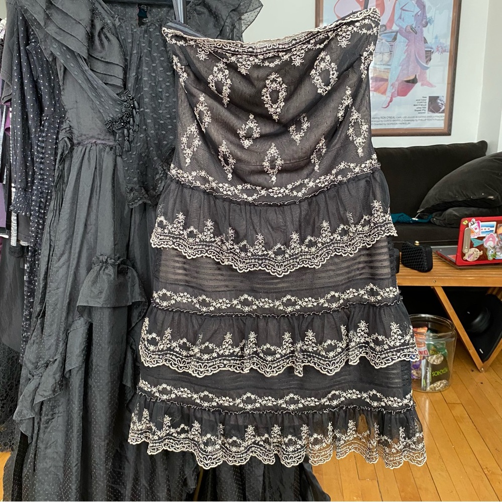 Black Lace Strapless Party Dress